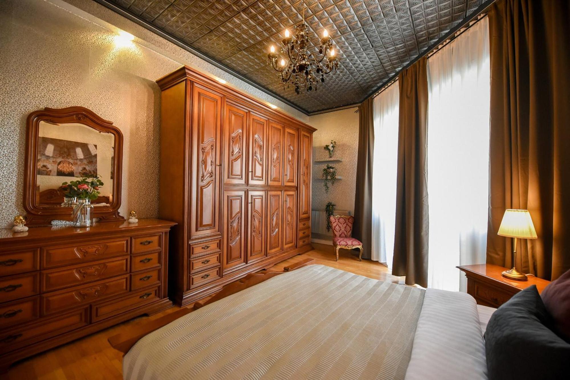 Centrally Located 2Br Apartment With Balcony & Unique Design Bucharest Exterior photo