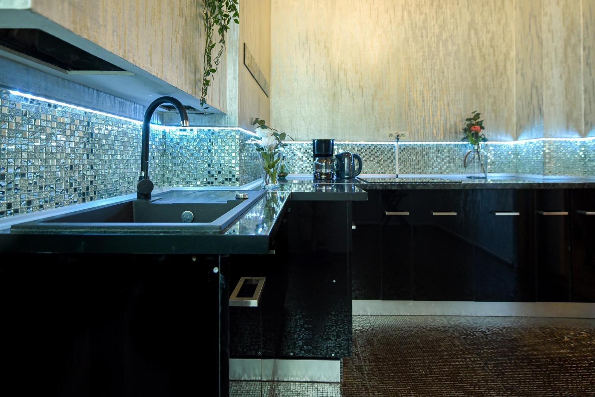 Centrally Located 2Br Apartment With Balcony & Unique Design Bucharest Exterior photo