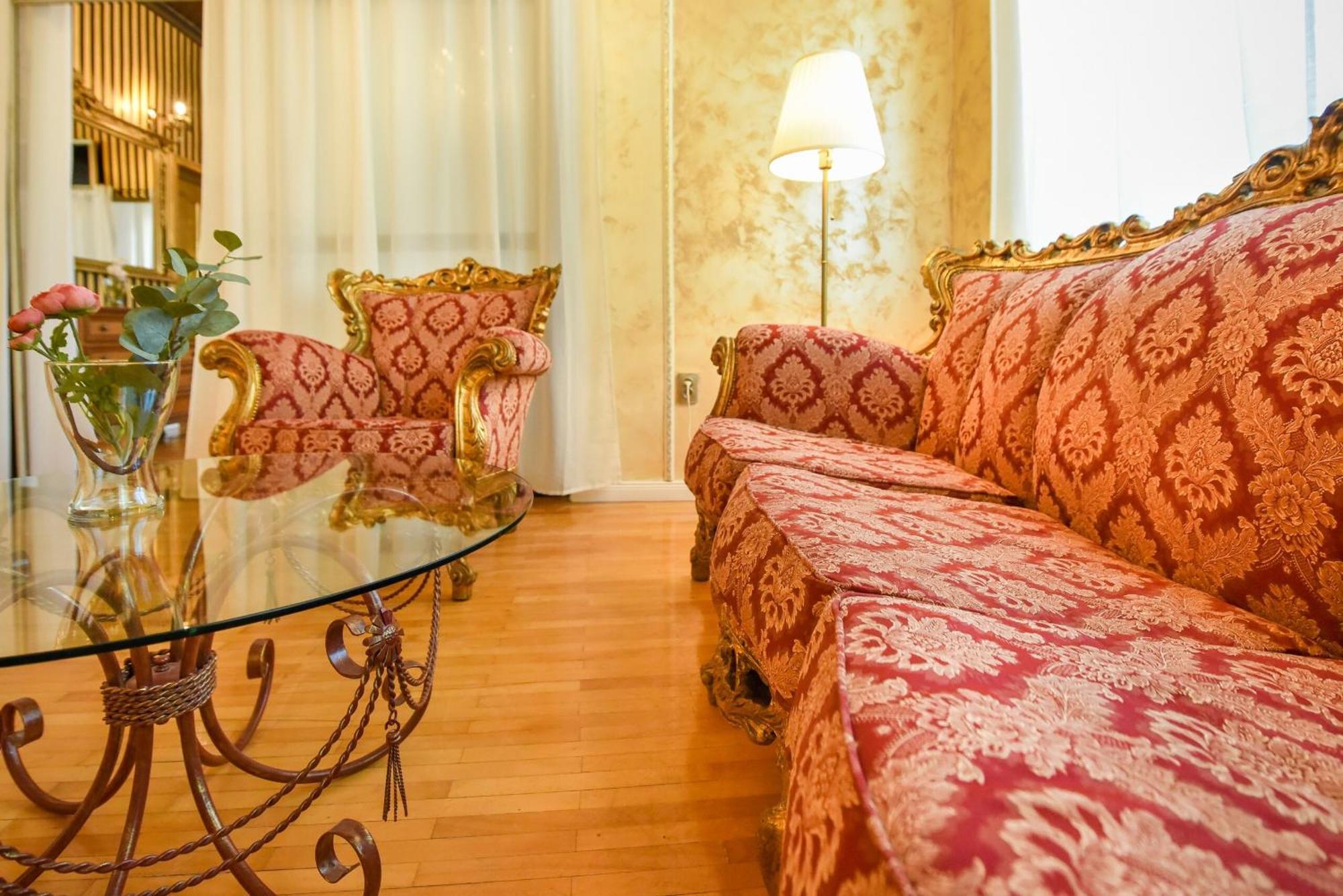 Centrally Located 2Br Apartment With Balcony & Unique Design Bucharest Exterior photo
