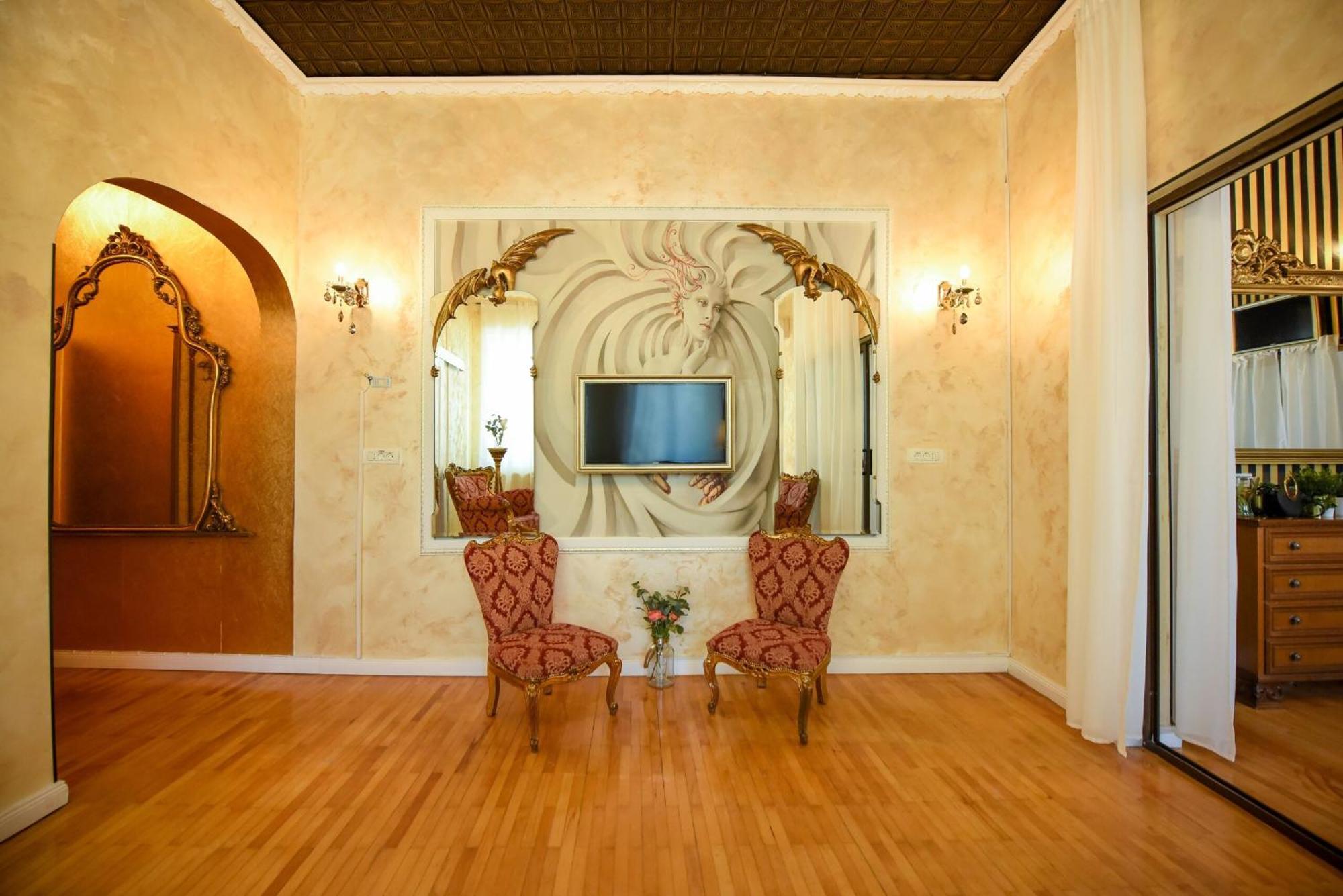 Centrally Located 2Br Apartment With Balcony & Unique Design Bucharest Exterior photo